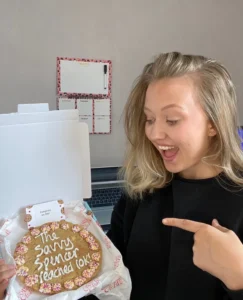 Megan celebrating The Savvy Spender 10k followers on Instagram