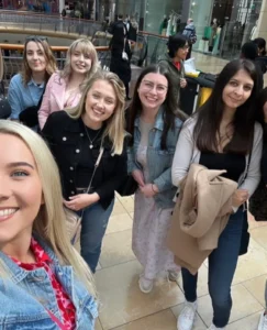 Megan meets SavvySpender community members